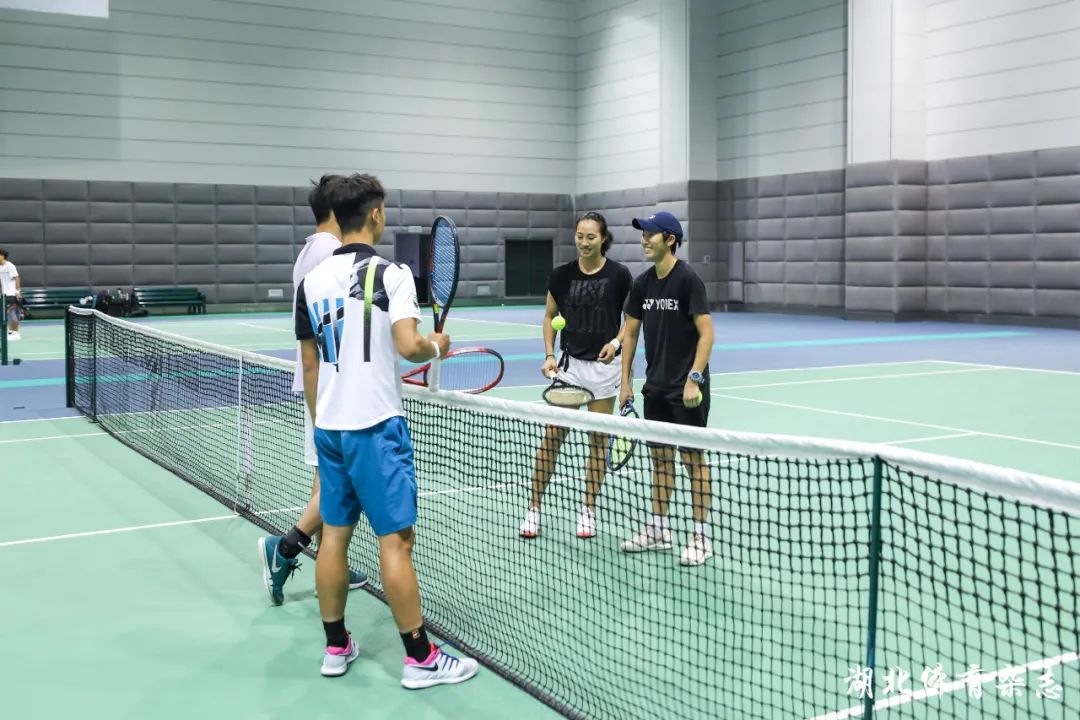 一个充满潜 一个充满潜