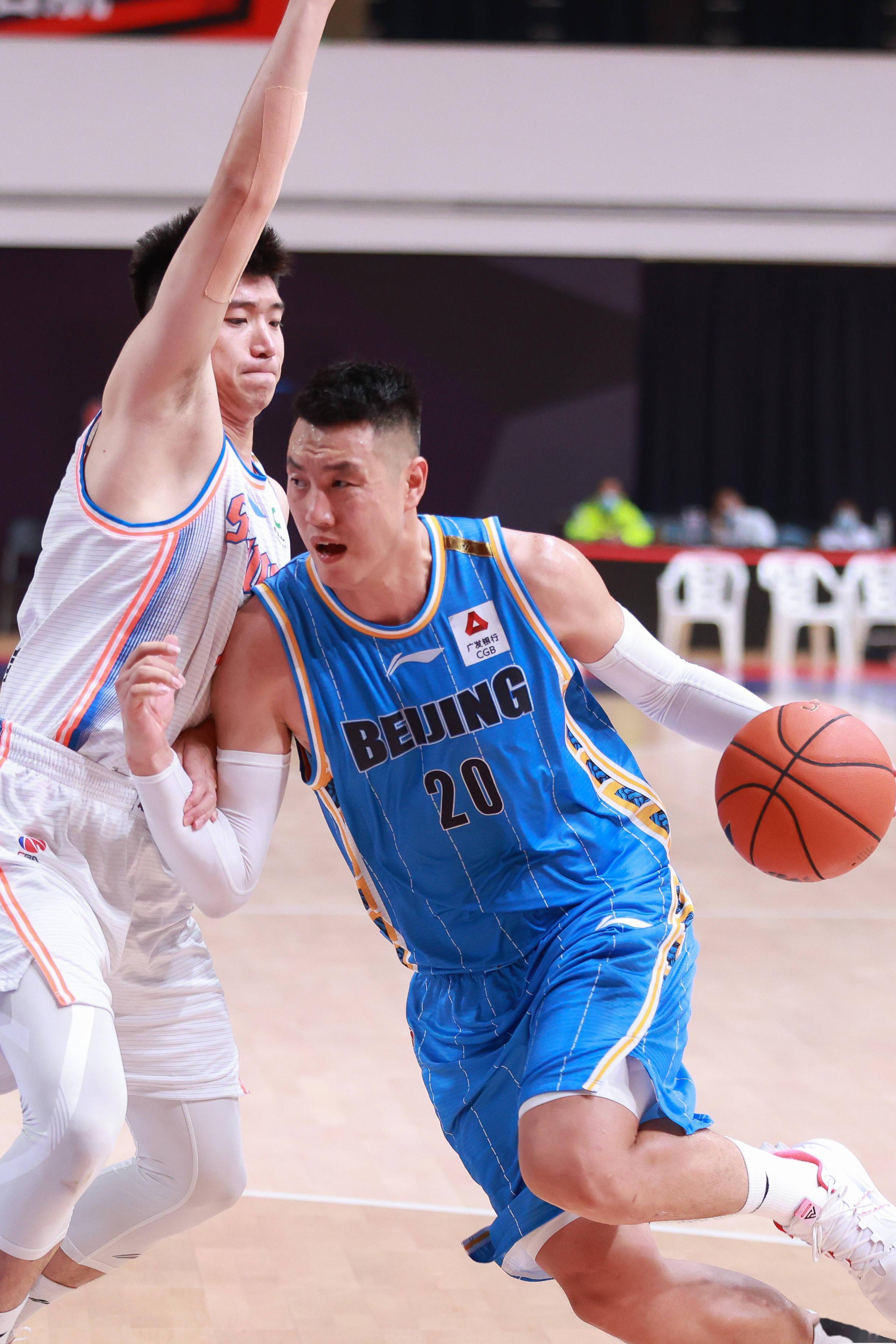 事中保持持 事中保持持