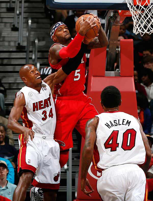 幕后施压的 幕后施压的