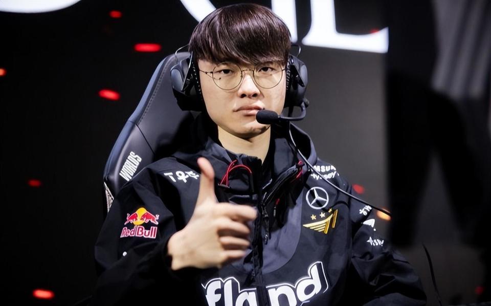 LOL：韩网热议GEN底座选择，BLG战队连备选的资格都没有，庆幸吧